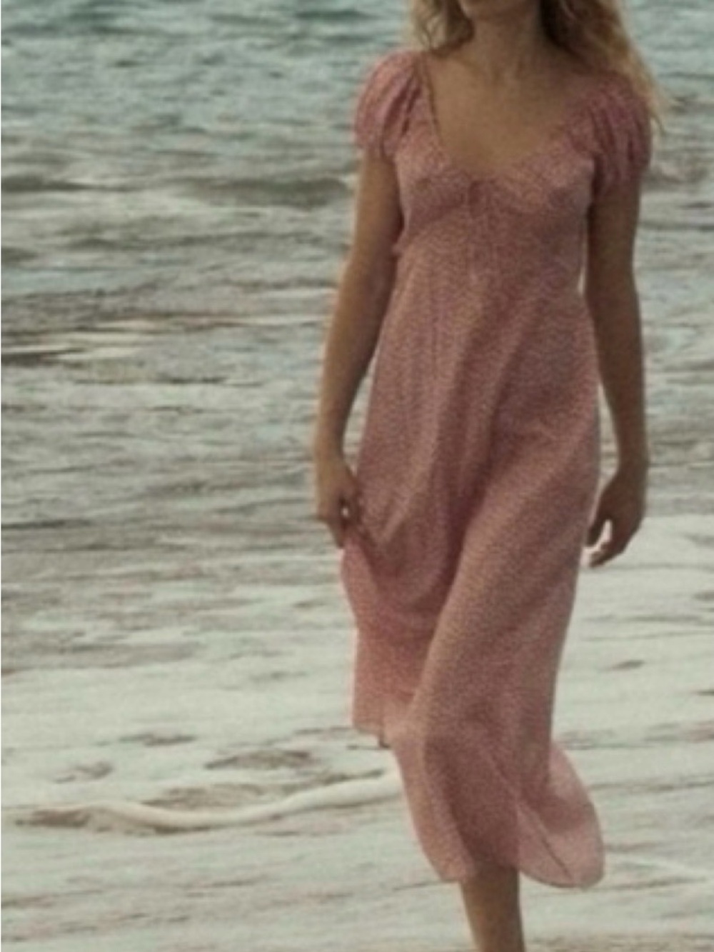 Doen Pink Sofia Hillside Bloom Medium
Floral Maxi Dress with Short Puff Sleeves - Picture 3 of 7